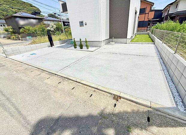 【駐車場】2号棟  ■快適な駐車スペースで安心