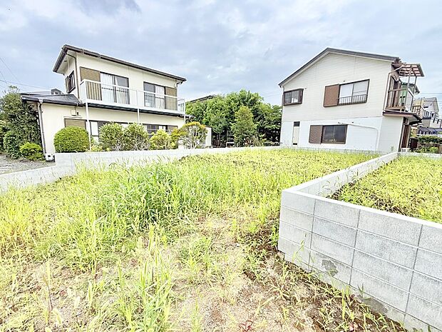 【現地外観写真】1号棟  ■家族みんなが笑顔で過ごせる、安心感のある住まい