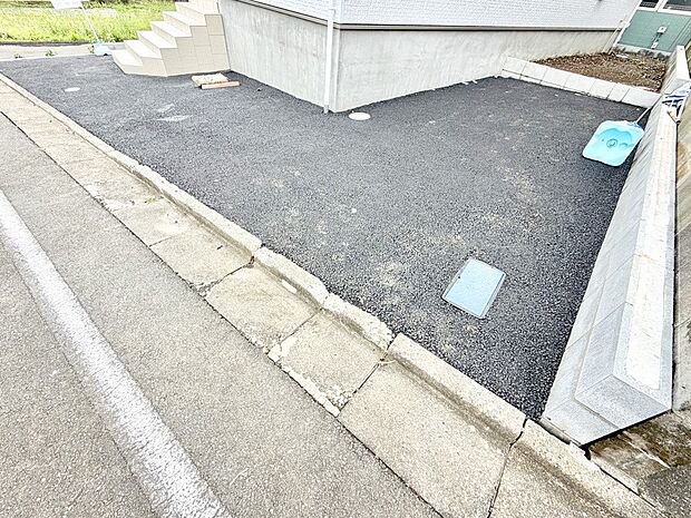 【駐車場】1号棟 ■快適な駐車スペースで安心