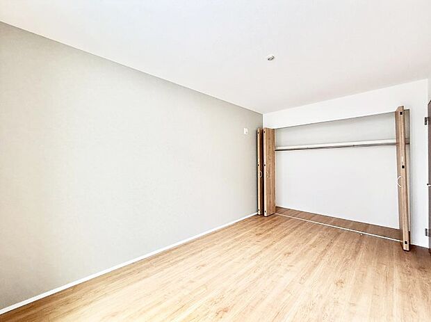 【洋室】2号棟 ■自分だけのスペース どんなお部屋にするかとっても楽しみですね