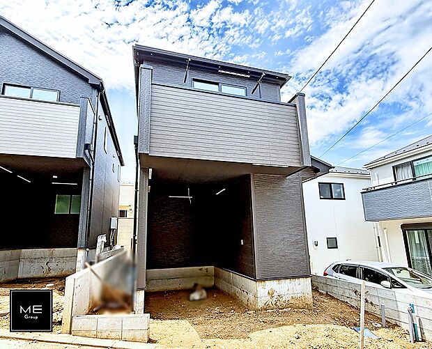 【現地外観写真】2号棟  ■家族みんなが笑顔で過ごせる、安心感のある住まい