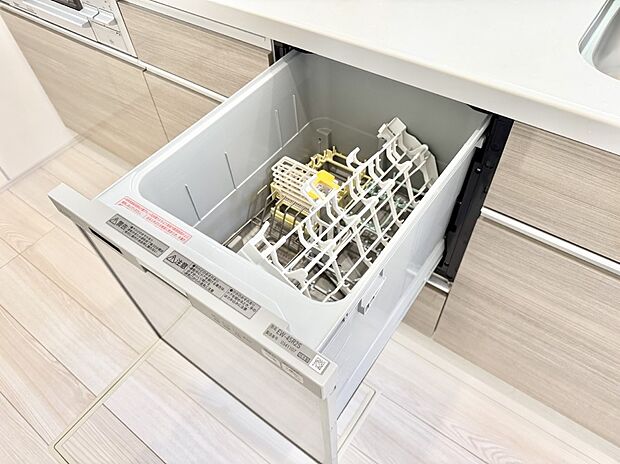 【食洗機】■手間なく洗浄!食器をピカピカに仕上げてくれます