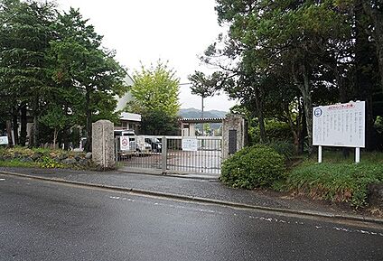 小田原市立国府津中学校 720m(9分)