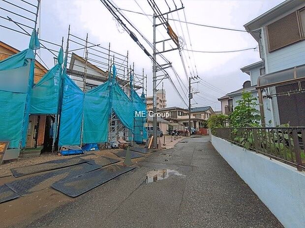 【前面道路含む現地写真】■家族とのお出かけが楽しくなる環境です
