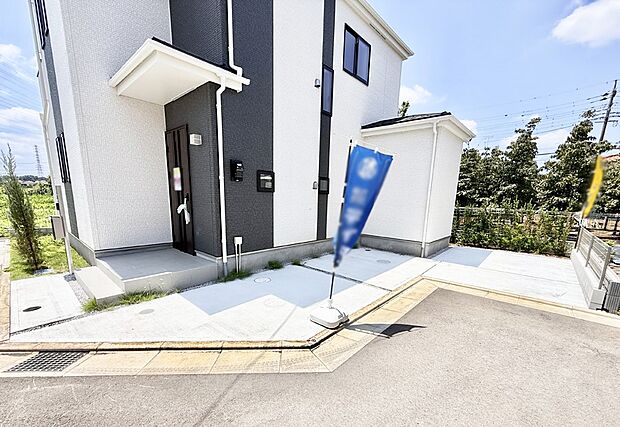 【駐車場】B号棟 ■自宅にカースペースがあると助かります
