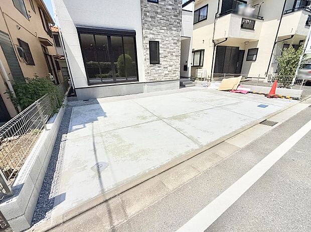 【駐車場】■自宅にある駐車スペースなので安心ですね