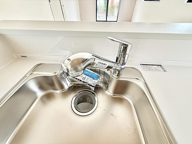 【浄水器】■清潔でおいしい水を手軽に供給してくれます