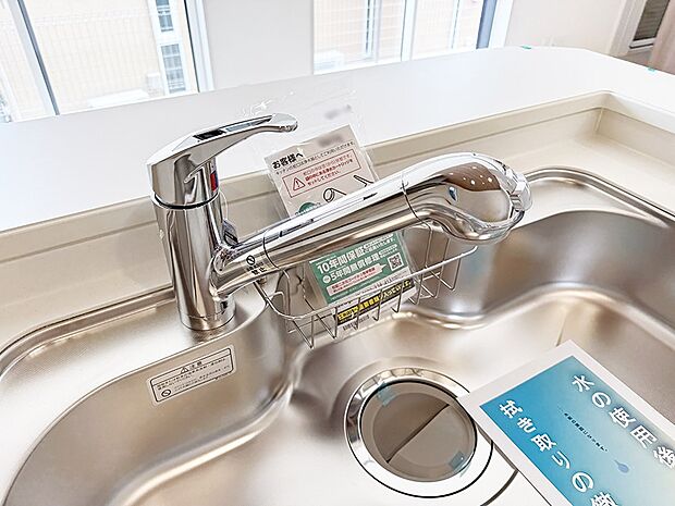 【浄水器】■清潔でおいしい水を手軽に供給してくれます