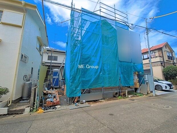 【現地外観写真】A号棟 ■家族みんなが笑顔で過ごせる、安心感のある住まい
