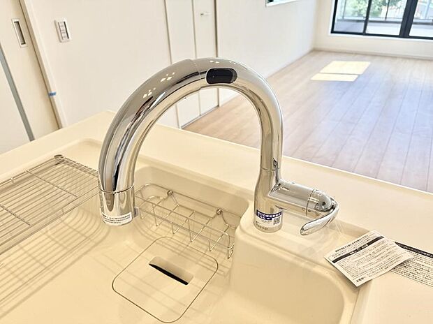 【浄水器】■清潔でおいしい水を手軽に供給してくれます