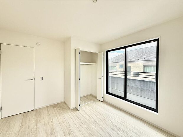 【リビング以外の居室】1号棟 ■機能的で使いやすいお部屋で毎日を快適に
