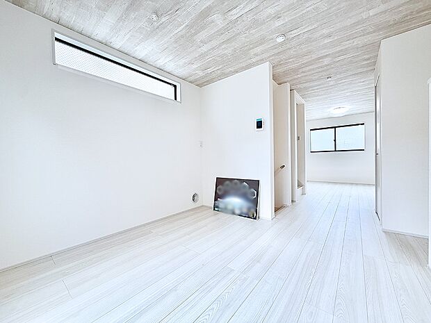 【ダイニング】1号棟  ■ふとした瞬間に幸せを感じる、心地よい場所
