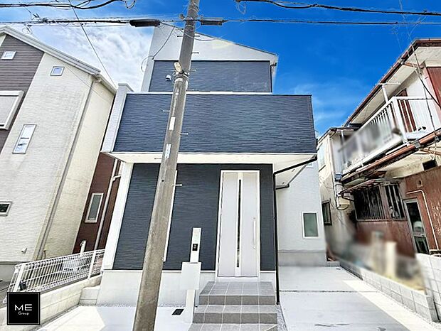 【現地外観写真】1号棟  ■家族みんなが笑顔で過ごせる、安心感のある住まい