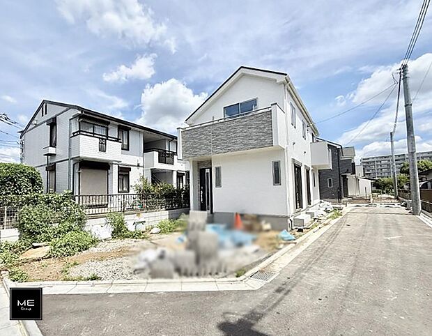 【現地外観写真】A号棟  ■暮らしを彩る充実した設備仕様が備わった住まい