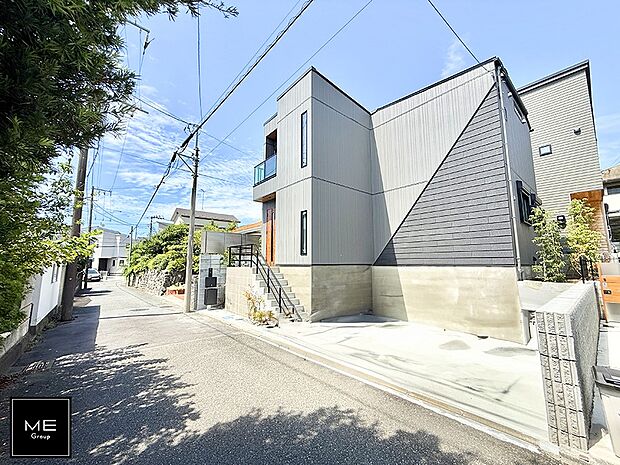 【前面道路含む現地写真】■家族とのお出かけが楽しくなる環境です