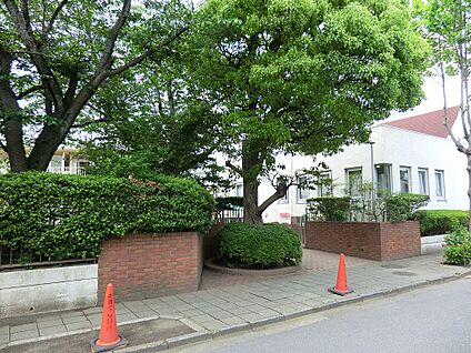 かまくら幼稚園 800m(10分)