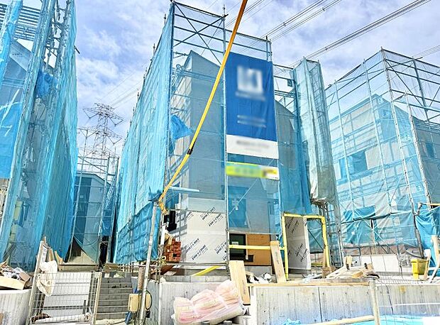 【現地外観写真】3号棟 ■暮らしを豊かにする充実した仕様設備で快適に