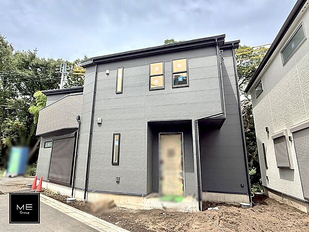 【現地外観写真】C号棟 ■暮らしを彩る充実した設備仕様が備わった住まい