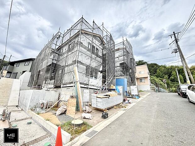 【現地外観写真】6号棟 ■家族みんなが笑顔で過ごせる、安心感のある住まい