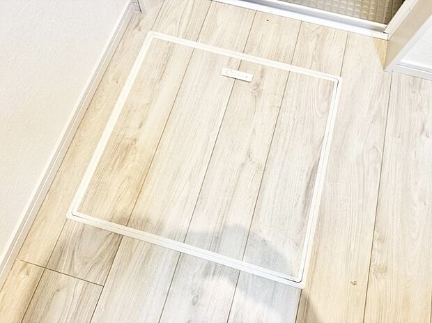 【床下収納】■隠れた収納スペースで家全体がスッキリ