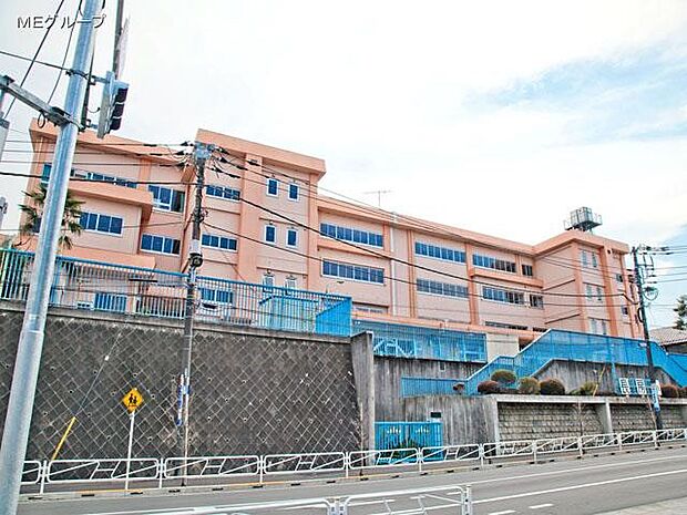 八王子市立長房小学校(約280m・徒歩4分)