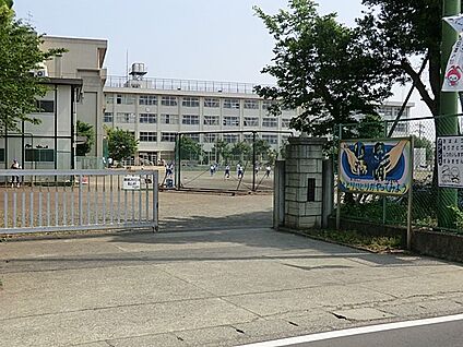 海老名市立有馬中学校 2400m(30分)