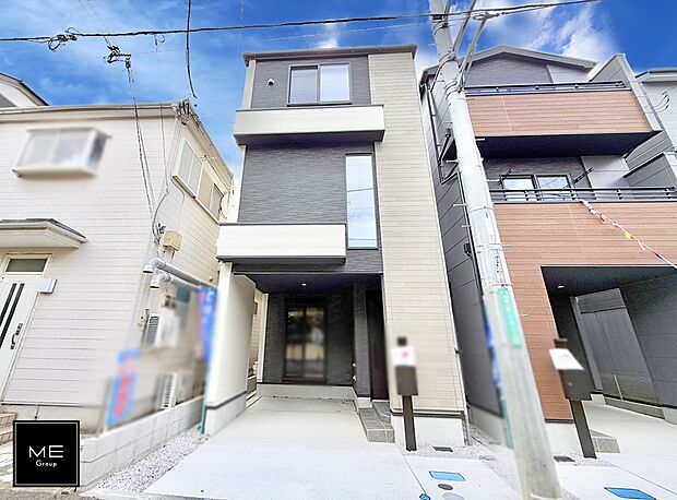 【現地外観写真】2号棟 ■暮らしを彩る充実した設備仕様が備わった住まい