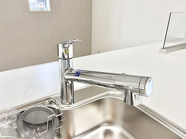 【浄水器】■清潔でおいしい水を手軽に供給してくれます