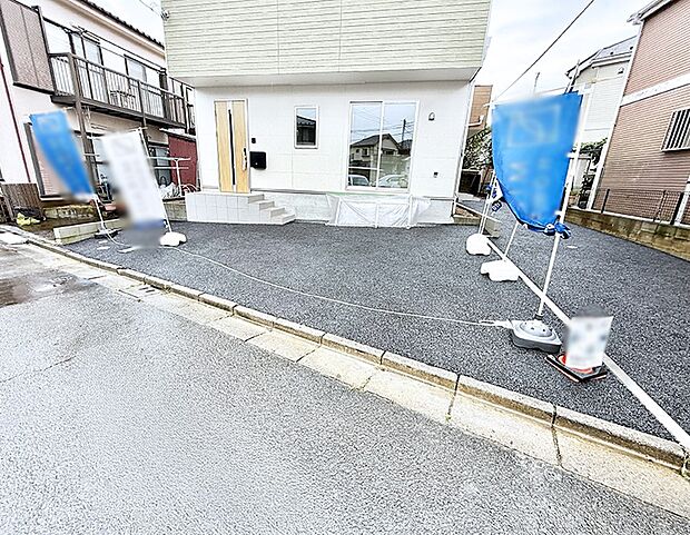 【駐車場】2号棟  ■毎日の駐車が快適に