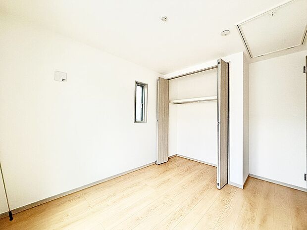 【リビング以外の居室】2号棟 ■機能的で使いやすいお部屋で毎日を快適に