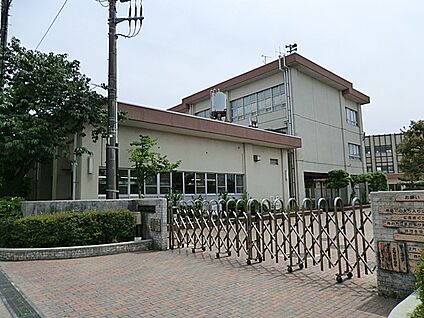 藤沢市立八松小学校 700m(9分)