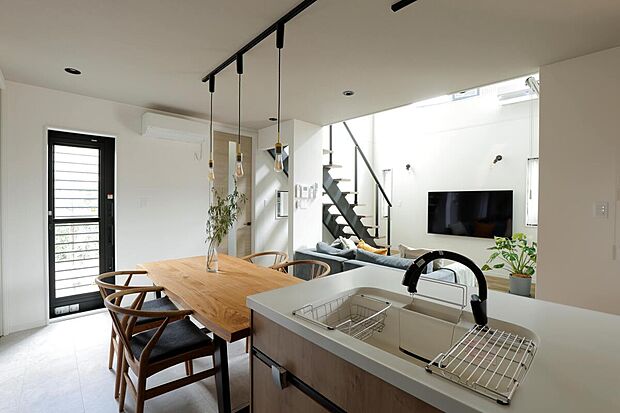 建物プラン例（SL）
総額（土地＋建物＋外構）4450万円