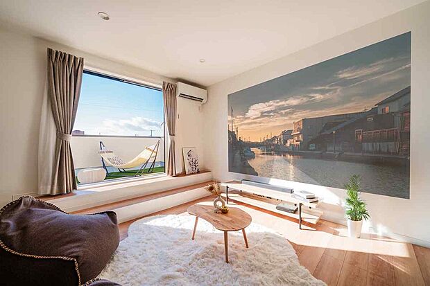 屋上庭園とつながったもう一つのリビング※施工例
■暮らしの可能性を広げる、マルチユースな空間。居室としてはもちろん、ワークスペースや趣味の部屋として、あなたの「したい」を叶えます。