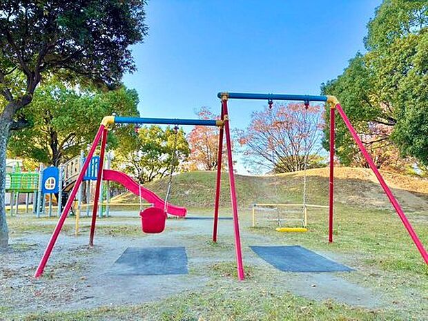 昭林公園(約110m)