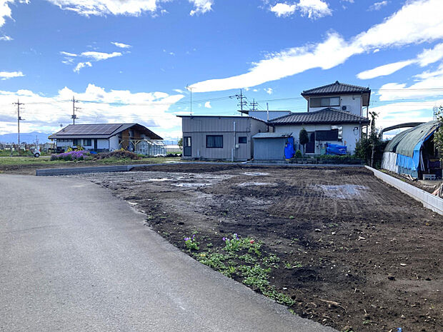 現地（4/2）　◎販売開始しました！この場所に、新しい住まいが誕生します！◎