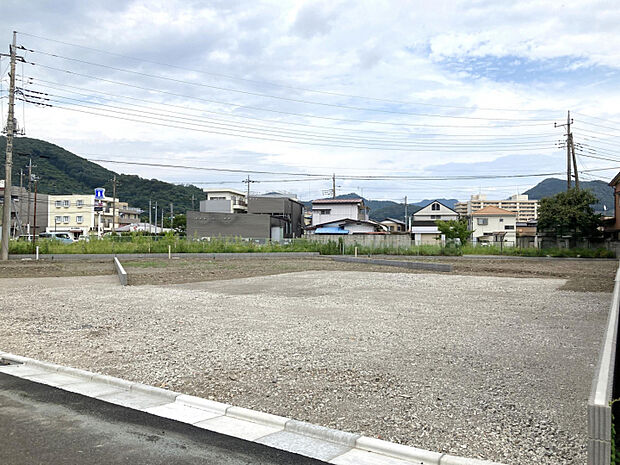 現地(8/20) ◎販売開始しました!この場所に、新しい住まいが誕生します!◎