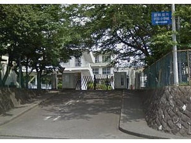 沼津市立沢田小学校（約600m）