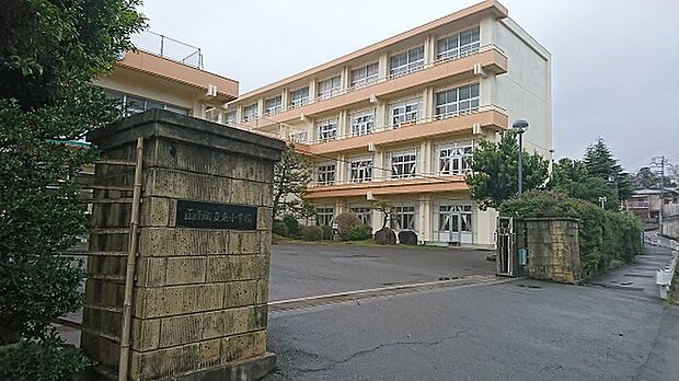 函南町立東小学校(約1,253m)