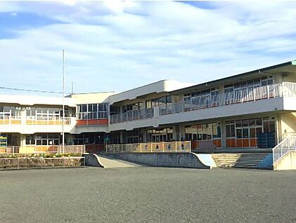御殿場市立御殿場幼稚園 990ｍ(徒歩13分)