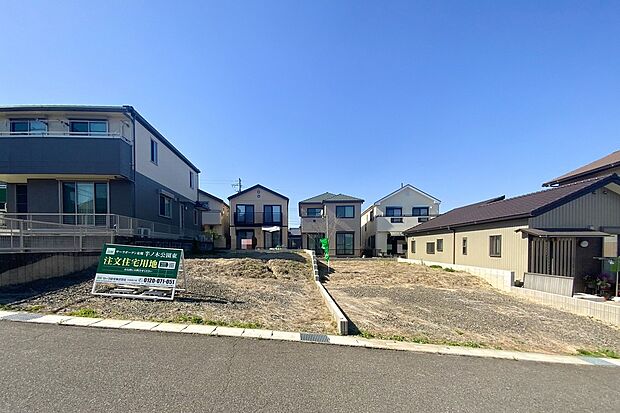 【現地写真】2024年4月撮影。前面道路6.0ｍなので駐車しやすい。