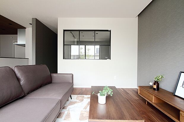 【NO.12 LDK】19.5帖の広々LDKに4.5帖の多目的ワークスペース。子供の遊び部屋や将来の寝室としても活用可能。日当たり良好で、ライフスタイルに柔軟に対応する理想的な空間です!