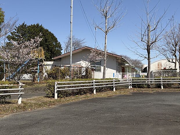 磐田市立向笠幼稚園（約1,600m）