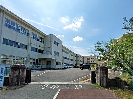 野洲市立三上小学校 1,280m(徒歩16分)
