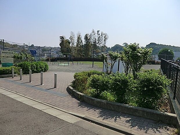 東有馬植木の里公園(約1,000m・徒歩13分)