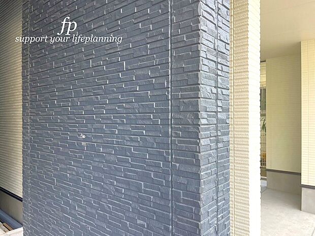 【その他画像】外壁 デザイン性はもちろん、塗膜の汚れを雨で流れ落とし、雨風や日差しから美しい壁面を守る耐候性の高い外壁を採用しています。