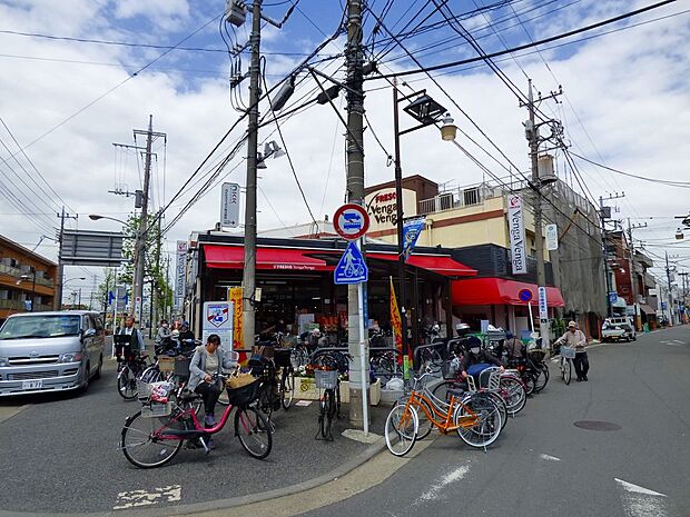 フレスコ ベンガベンガ 久地店（約850m）