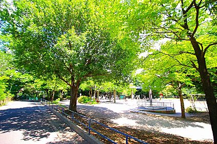 下田町四丁目公園 290m(4分)