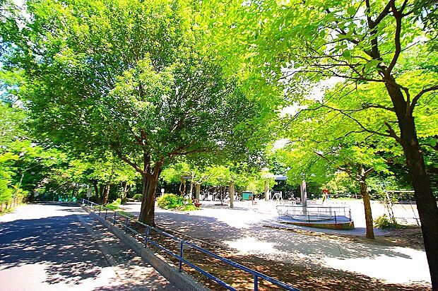下田町四丁目公園(約290m・徒歩4分)