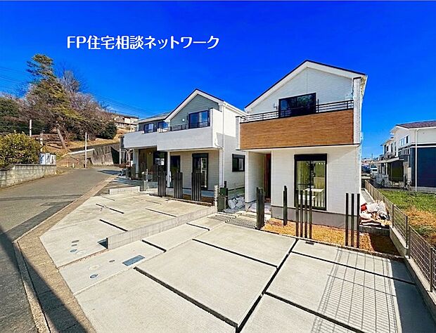 【外観】【類似外観同仕様】施工例のため分譲中の建物とは外壁、屋根開口部等の形状・仕様が異なります。