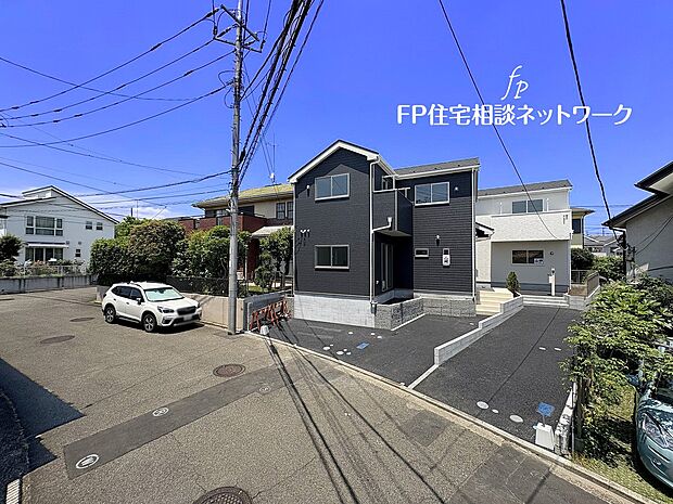 東急田園都市線「市が尾」駅徒歩17分の閑静な住宅街に位置し、都会の中で落ち着いた日常を送ることの出来る住環境です。